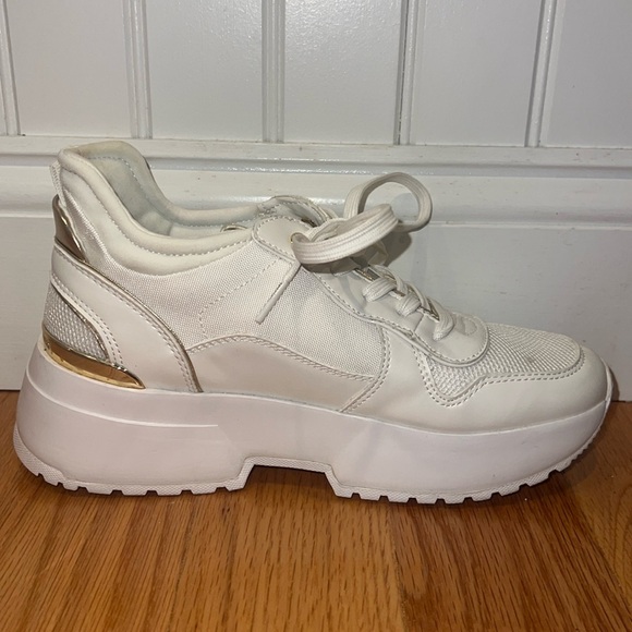 Michael Kors Women’s Muse Trainers - Picture 5 of 10